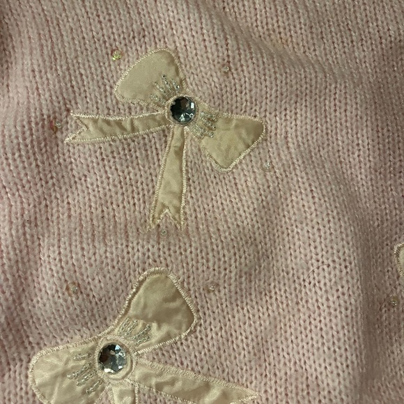 Vintage baby pink sweater with satin white bows - Picture 4 of 4